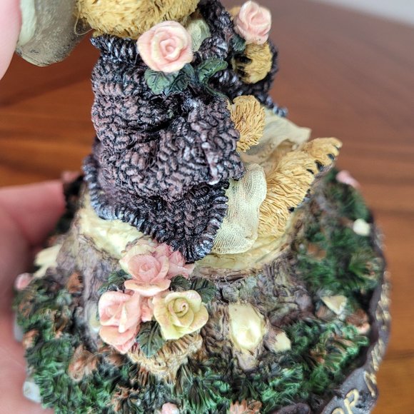 Boyds Bears Resin #2796SF Mrs.Tuttle "Stop & Smell The Roses" Music Box - Picture 3 of 10